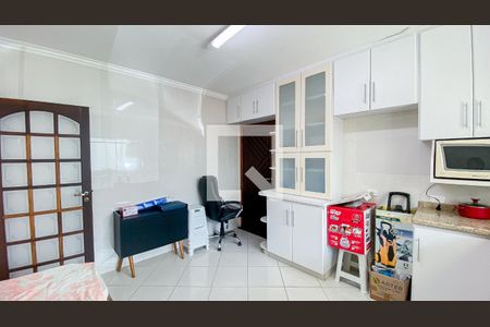 Casa à venda com 560m², 6 quartos e 25 vagas Casa à venda com 560m², 6 quartos e 25 vagasCasa 2 - Cozinha