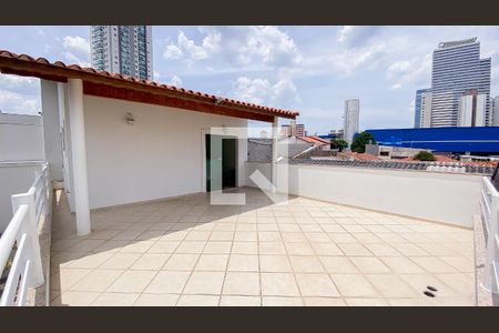 Casa à venda com 560m², 6 quartos e 25 vagas Casa à venda com 560m², 6 quartos e 25 vagasCasa 2 - Varanda da Suite