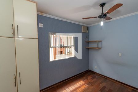 Casa à venda com 190m², 4 quartos e 3 vagas Casa à venda com 190m², 4 quartos e 3 vagasSuite