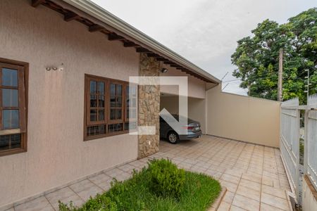 Casa à venda com 190m², 4 quartos e 3 vagas Casa à venda com 190m², 4 quartos e 3 vagasFachada