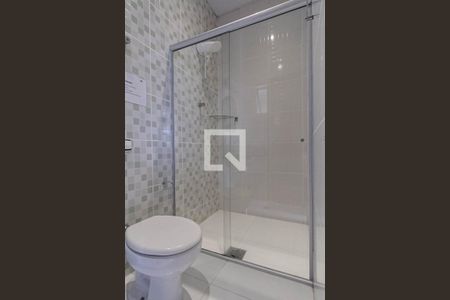 Casa à venda com 207m², 7 quartos e 4 vagasBanheiro da suíte 2