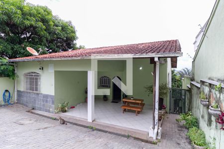 Casa à venda com 207m², 7 quartos e 4 vagasEntrada