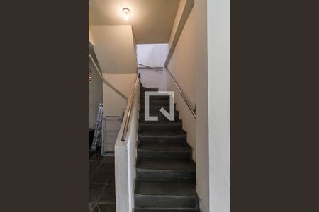 Casa à venda com 207m², 7 quartos e 4 vagasEscada