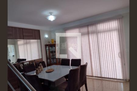 Casa à venda com 241m², 4 quartos e 4 vagas