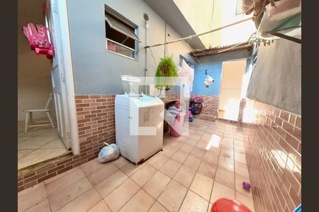 Casa à venda com 260m², 4 quartos e 2 vagas