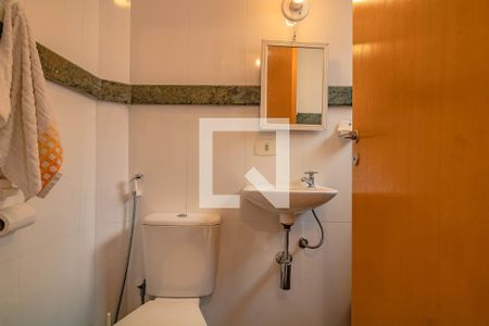 Casa à venda com 180m², 3 quartos e 4 vagas Casa à venda com 180m², 3 quartos e 4 vagasBanheiro