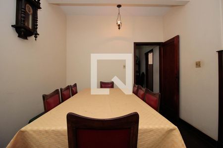 Casa à venda com 360m², 3 quartos e 3 vagas Casa à venda com 360m², 3 quartos e 3 vagasSala de Jantar