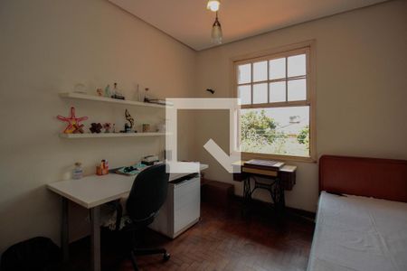 Casa à venda com 360m², 3 quartos e 3 vagas Casa à venda com 360m², 3 quartos e 3 vagasQuarto 1