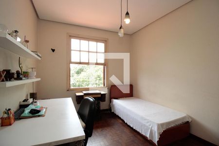 Casa à venda com 360m², 3 quartos e 3 vagas Casa à venda com 360m², 3 quartos e 3 vagasQuarto 1