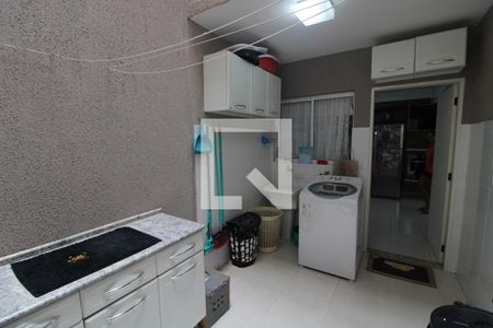Casa de condomínio à venda com 180m², 3 quartos e 2 vagasÁrea de Serviço