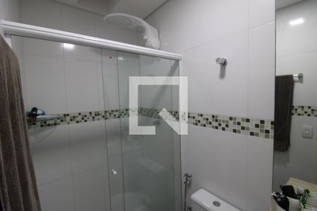 Casa de condomínio à venda com 180m², 3 quartos e 2 vagasQuarto 2 - Banheiro