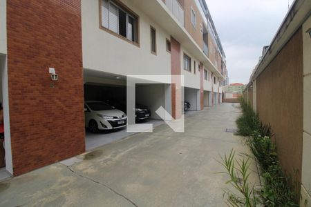 Casa de condomínio à venda com 180m², 3 quartos e 2 vagasFachada