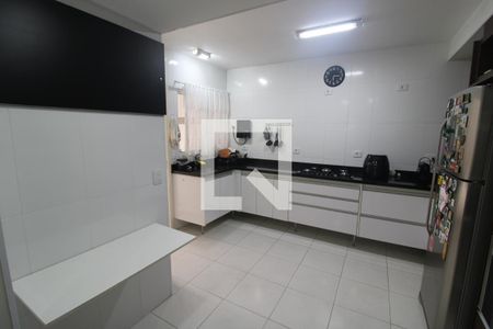 Casa de condomínio à venda com 180m², 3 quartos e 2 vagasCozinha