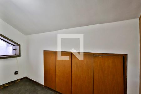 Casa à venda com 350m², 4 quartos e 4 vagas Casa à venda com 350m², 4 quartos e 4 vagasCloset do quarto 1