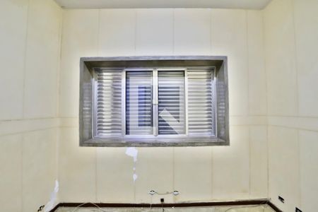 Casa à venda com 350m², 4 quartos e 4 vagas Casa à venda com 350m², 4 quartos e 4 vagasQuarto 2