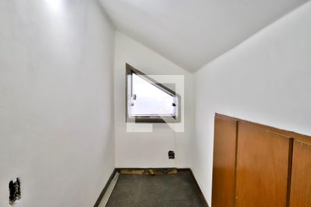 Casa à venda com 350m², 4 quartos e 4 vagas Casa à venda com 350m², 4 quartos e 4 vagasCloset do quarto 1