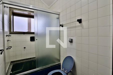 Casa à venda com 350m², 4 quartos e 4 vagas Casa à venda com 350m², 4 quartos e 4 vagasBanheiro do Quarto 1