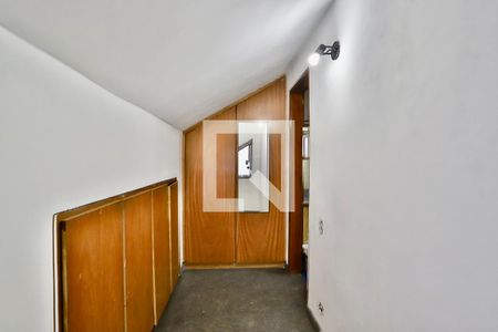 Casa à venda com 350m², 4 quartos e 4 vagas Casa à venda com 350m², 4 quartos e 4 vagasCloset do quarto 1