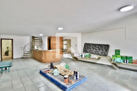 Casa à venda com 350m², 4 quartos e 4 vagas Casa à venda com 350m², 4 quartos e 4 vagasGaragem