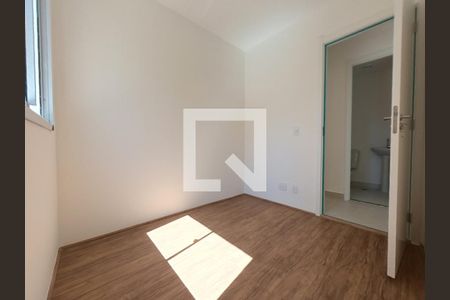 Quarto 1 de apartamento para alugar com 2 quartos, 33m² em Piqueri, São Paulo
