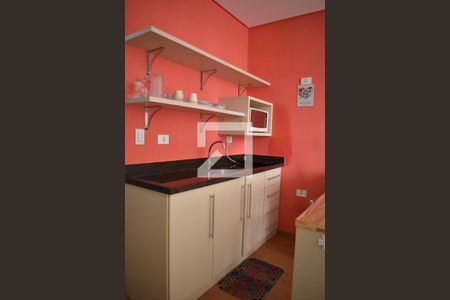 Cozinha de apartamento para alugar com 1 quarto, 27m² em Centro, Curitiba