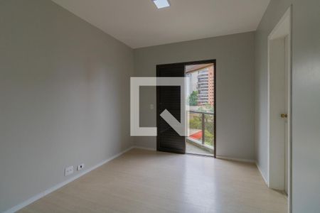 Apartamento à venda com 200m², 4 quartos e 3 vagas Apartamento à venda com 200m², 4 quartos e 3 vagassuite 3