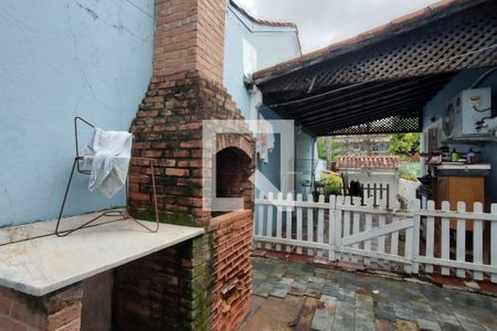 Casa de condomínio à venda com 360m², 3 quartos e 2 vagasChurrasqueira