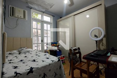 Casa de condomínio à venda com 360m², 3 quartos e 2 vagasQuarto 1