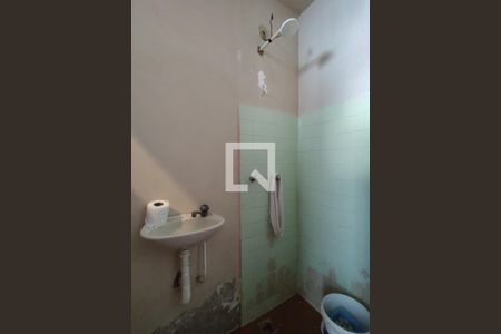 Casa de condomínio à venda com 360m², 3 quartos e 2 vagasBanheiro de Serviço