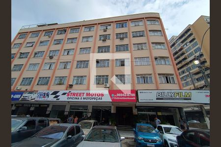 Apartamento à venda com 130m², 3 quartos e sem vaga Apartamento à venda com 130m², 3 quartos e sem vagaVista