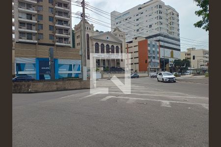 Apartamento à venda com 130m², 3 quartos e sem vaga Apartamento à venda com 130m², 3 quartos e sem vagaVista