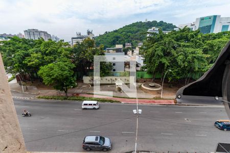 Apartamento à venda com 130m², 3 quartos e sem vaga Apartamento à venda com 130m², 3 quartos e sem vagaVista