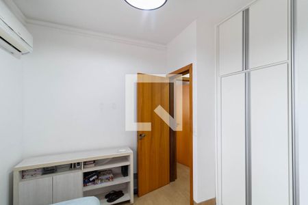 Apartamento à venda com 210m², 4 quartos e 2 vagasQuarto 2