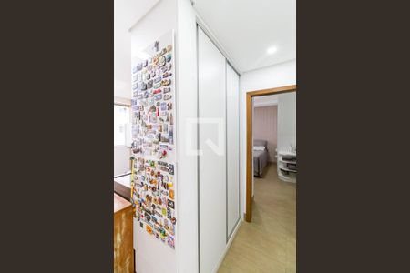 Apartamento à venda com 210m², 4 quartos e 2 vagasCorredor - Armário 