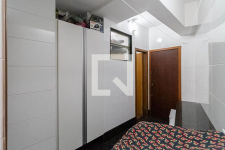 Apartamento à venda com 210m², 4 quartos e 2 vagasÁrea de serviço 