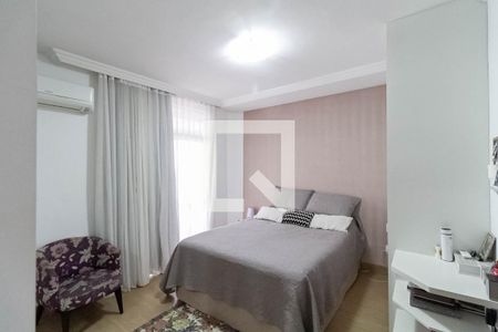 Apartamento à venda com 210m², 4 quartos e 2 vagasSuíte 