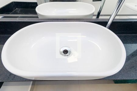 Casa de condomínio para alugar com 140m², 2 quartos e 2 vagasLavabo