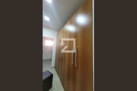 Casa de condomínio à venda com 180m², 3 quartos e 3 vagas Casa de condomínio à venda com 180m², 3 quartos e 3 vagasQuarto 2