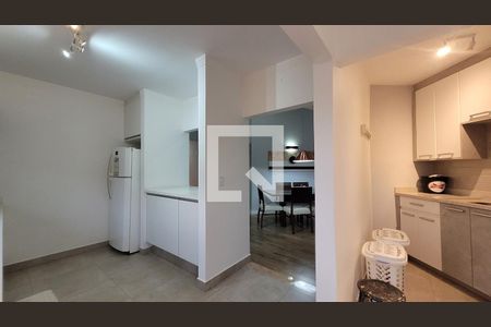 Casa de condomínio à venda com 180m², 3 quartos e 3 vagas Casa de condomínio à venda com 180m², 3 quartos e 3 vagasCozinha