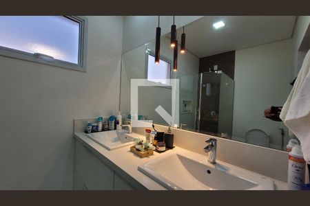 Casa de condomínio à venda com 180m², 3 quartos e 3 vagas Casa de condomínio à venda com 180m², 3 quartos e 3 vagasBanheiro