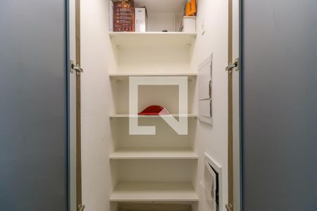 Apartamento à venda com 51m², 1 quarto e 1 vaga Apartamento à venda com 51m², 1 quarto e 1 vagaDespensa