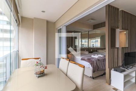 Apartamento à venda com 51m², 1 quarto e 1 vaga Apartamento à venda com 51m², 1 quarto e 1 vagaVaranda