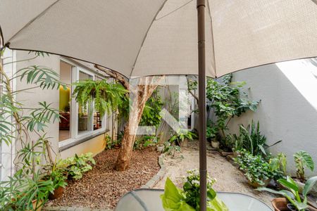 Casa à venda com 380m², 6 quartos e 4 vagas Casa à venda com 380m², 6 quartos e 4 vagasJardim 2