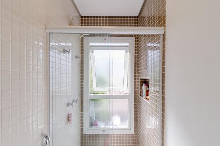 Casa à venda com 380m², 6 quartos e 4 vagas Casa à venda com 380m², 6 quartos e 4 vagasBanheiro da Suíte 5