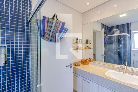 Casa à venda com 380m², 6 quartos e 4 vagas Casa à venda com 380m², 6 quartos e 4 vagasBanheiro da Suíte 3 e 4