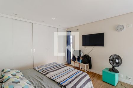 Casa à venda com 380m², 6 quartos e 4 vagas Casa à venda com 380m², 6 quartos e 4 vagasQuarto 1