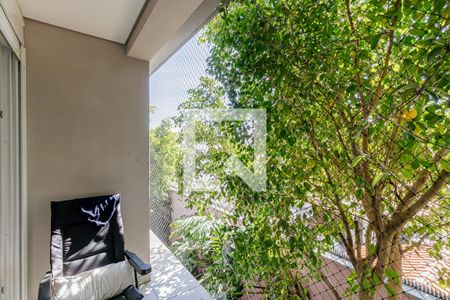 Casa à venda com 380m², 6 quartos e 4 vagas Casa à venda com 380m², 6 quartos e 4 vagasSacada da Suíte 6