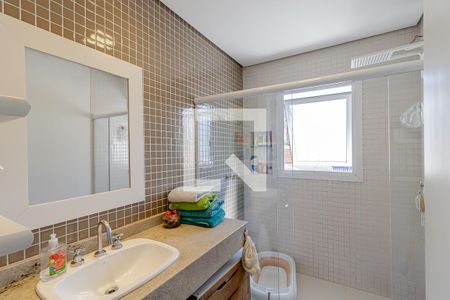 Casa à venda com 380m², 6 quartos e 4 vagas Casa à venda com 380m², 6 quartos e 4 vagasBanheiro do Quarto 1 e 2