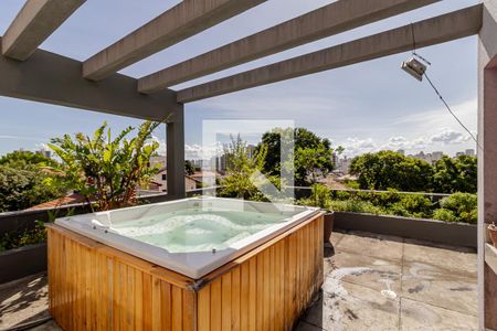 Casa à venda com 380m², 6 quartos e 4 vagas Casa à venda com 380m², 6 quartos e 4 vagasTerraço Salão - Ofurô