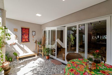 Casa à venda com 380m², 6 quartos e 4 vagas Casa à venda com 380m², 6 quartos e 4 vagasJardim 1